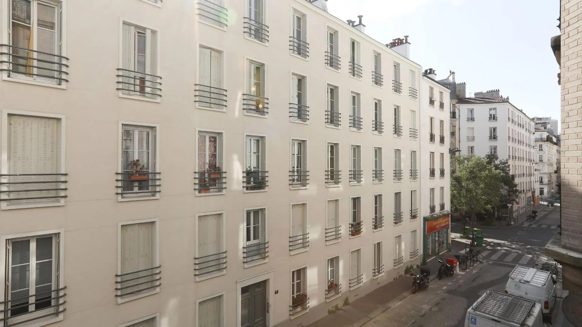 Apartment For 2 In The 14Th District Paris